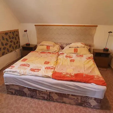 In 34655 Балатонберень